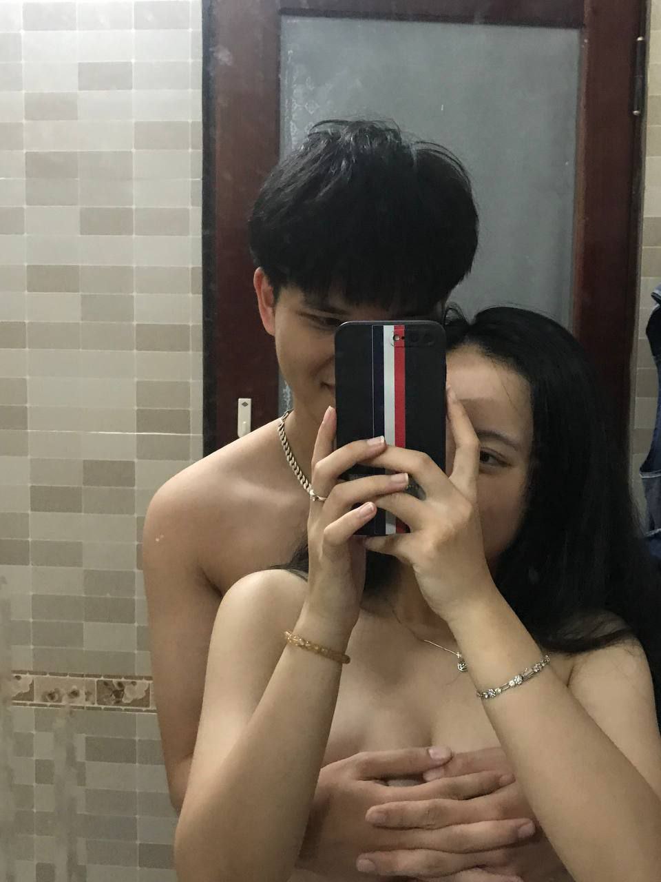 259 Thằng này có con vợ xinh mà lồn trắng đẹp thiệt Thập Cẩm Box